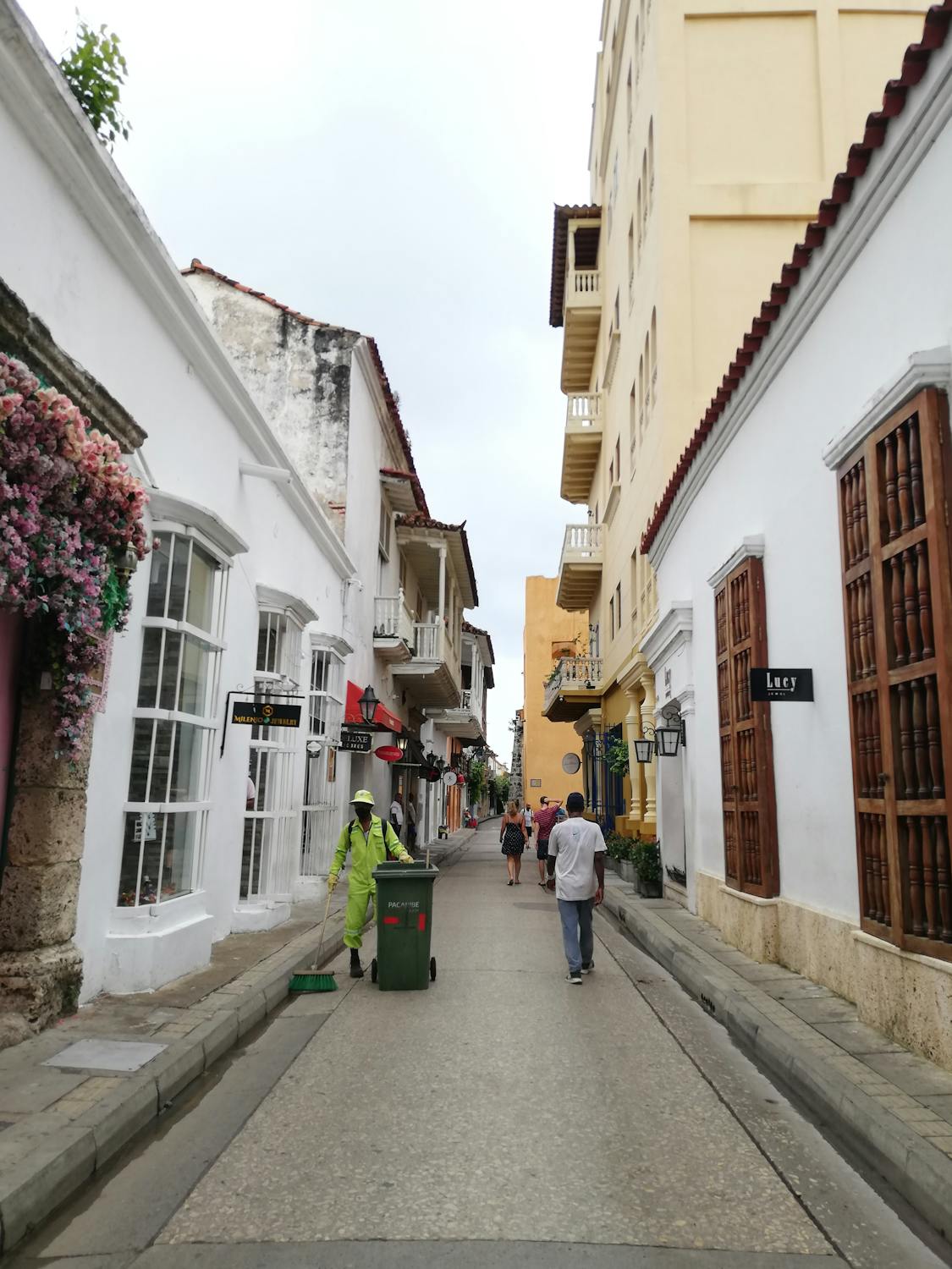 El Centro Histórico — UNESCO colonial walled city, Cartagena Colombia